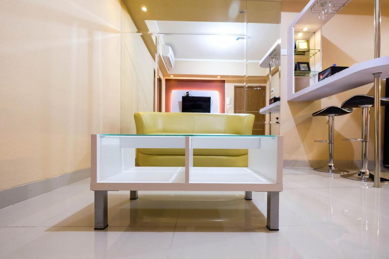 Apartemen Bright And Stylish 1br The Oasis Cikarang By Travelio